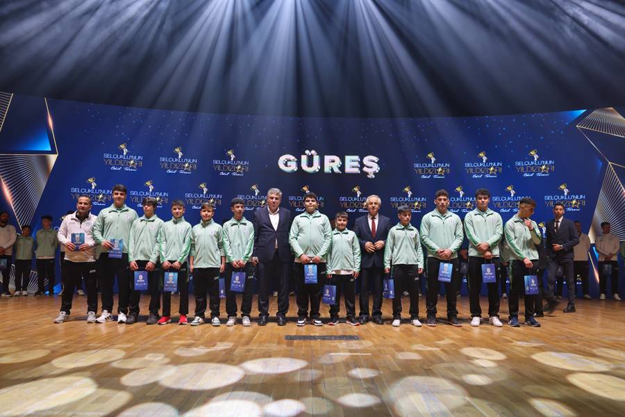 Selçuklu’nun başarısı salona sığmadı 8